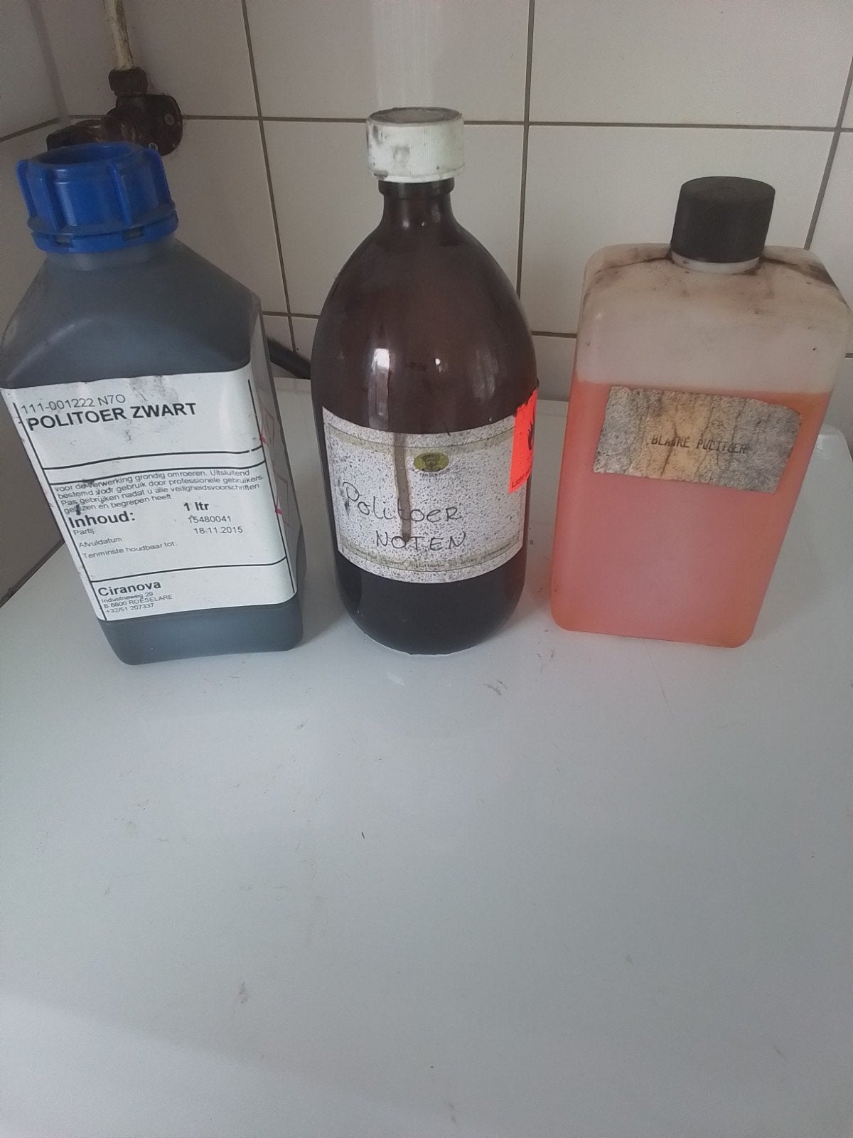 3 flacons politoer: zwart, noten en blank, Ophalen of Verzenden