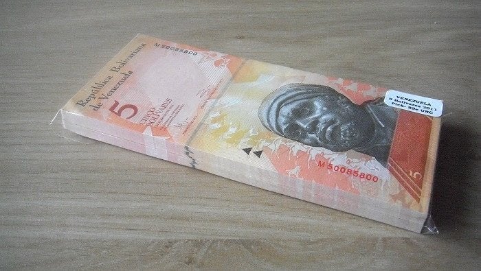 Venezuela 2011, 100 bankbiljetten van 5 bolivares (UNC), Verzenden, Zuid-Amerika, Setje