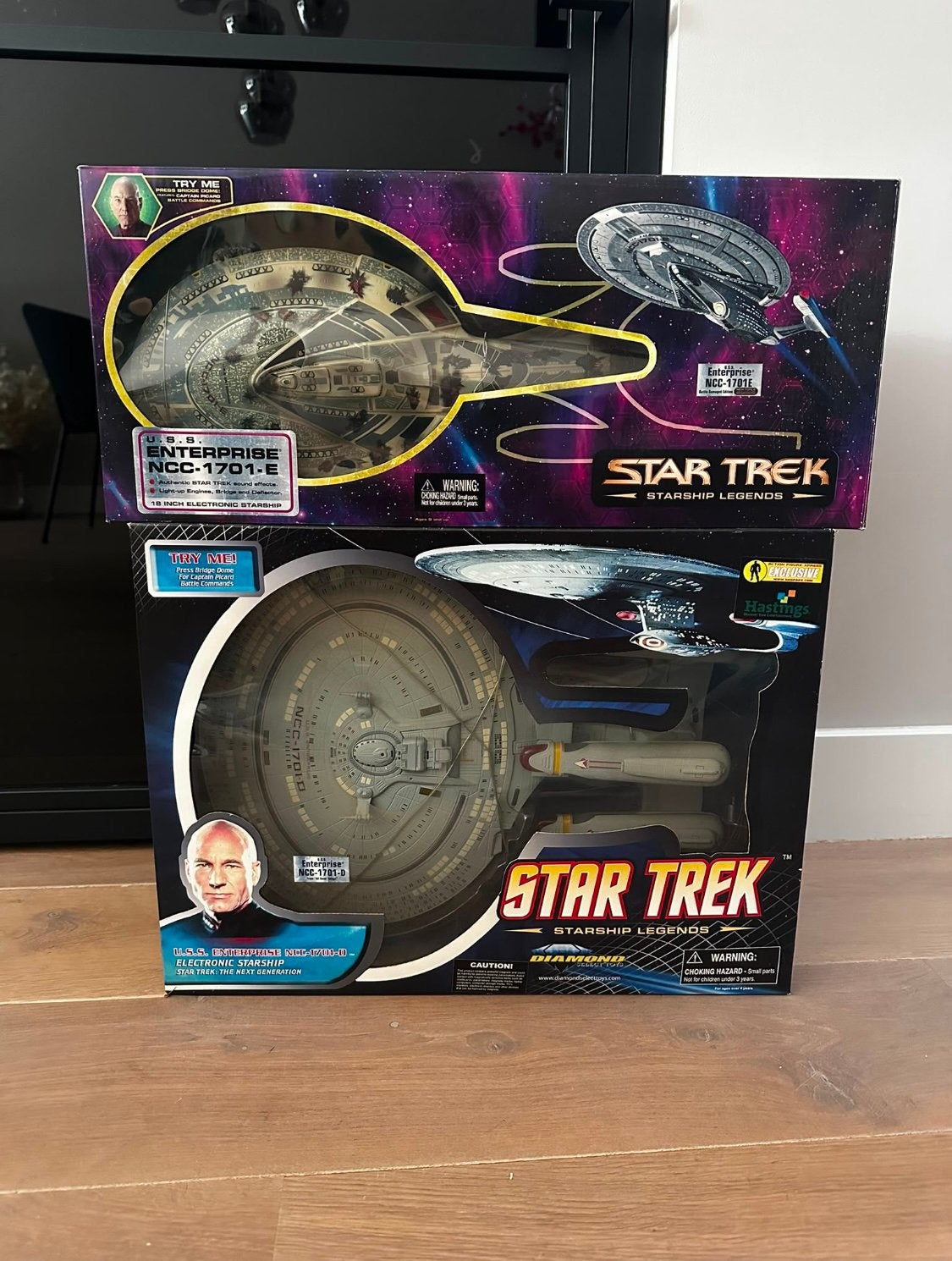 Star treck Enterprise NCC 1701 E - Enterprise NCC 1701 D, Ophalen of Verzenden, Zo goed als nieuw