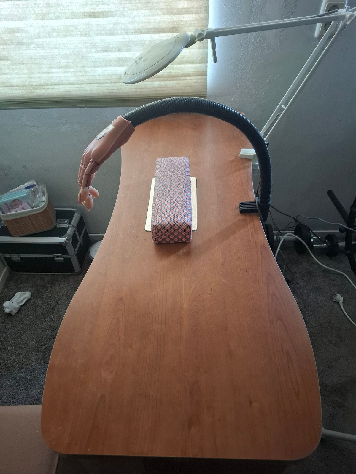 nagel tafel, Ophalen, Zo goed als nieuw, Wit, Handen en Nagels
