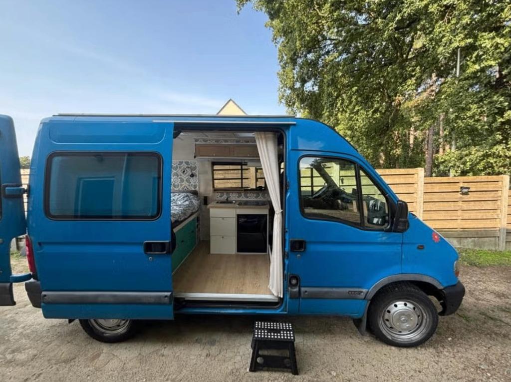 Renault Master camper met zonnenpanelen, Overige merken, Chemisch toilet, Particulier, 4 tot 5 meter