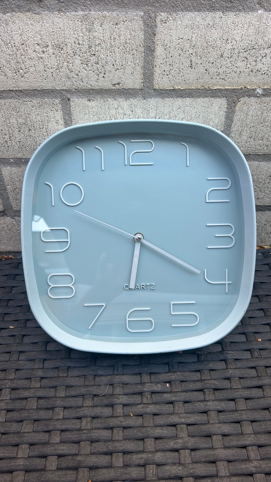 Quartz digitale klok, Ophalen, Zo goed als nieuw, Wandklok