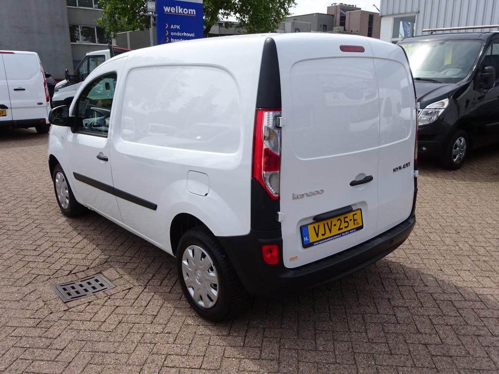 Renault Kangoo 1.5 Blue dCi 80 Comfort AIRCO CRUISE NAVIGATI, Auto's, Voorwielaandrijving, Stof, Gebruikt, 4 cilinders