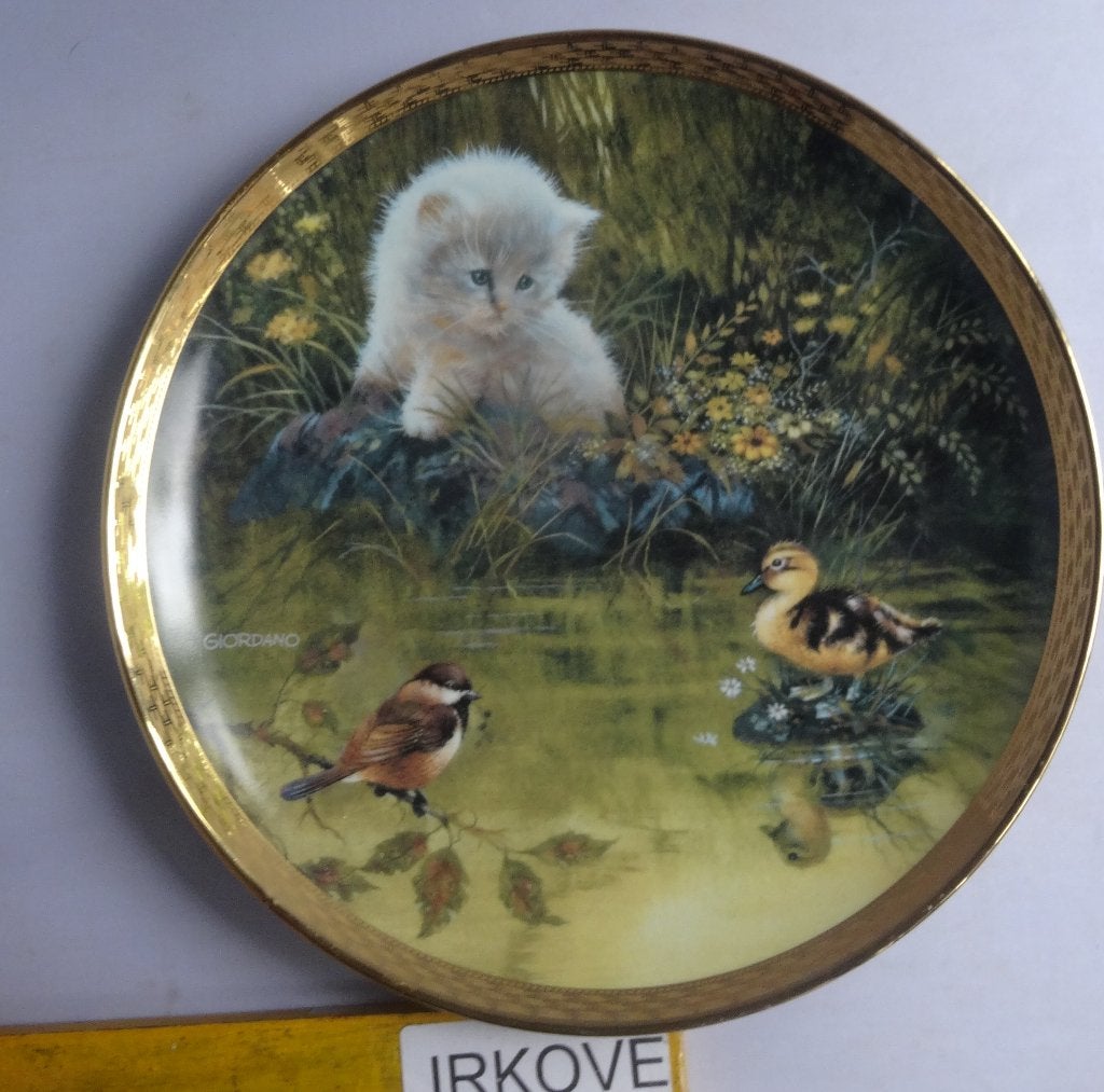 SCHATTIG BORDJE * Porselein *, Verzenden, Zo goed als nieuw, Porselein, Bord of Schaal