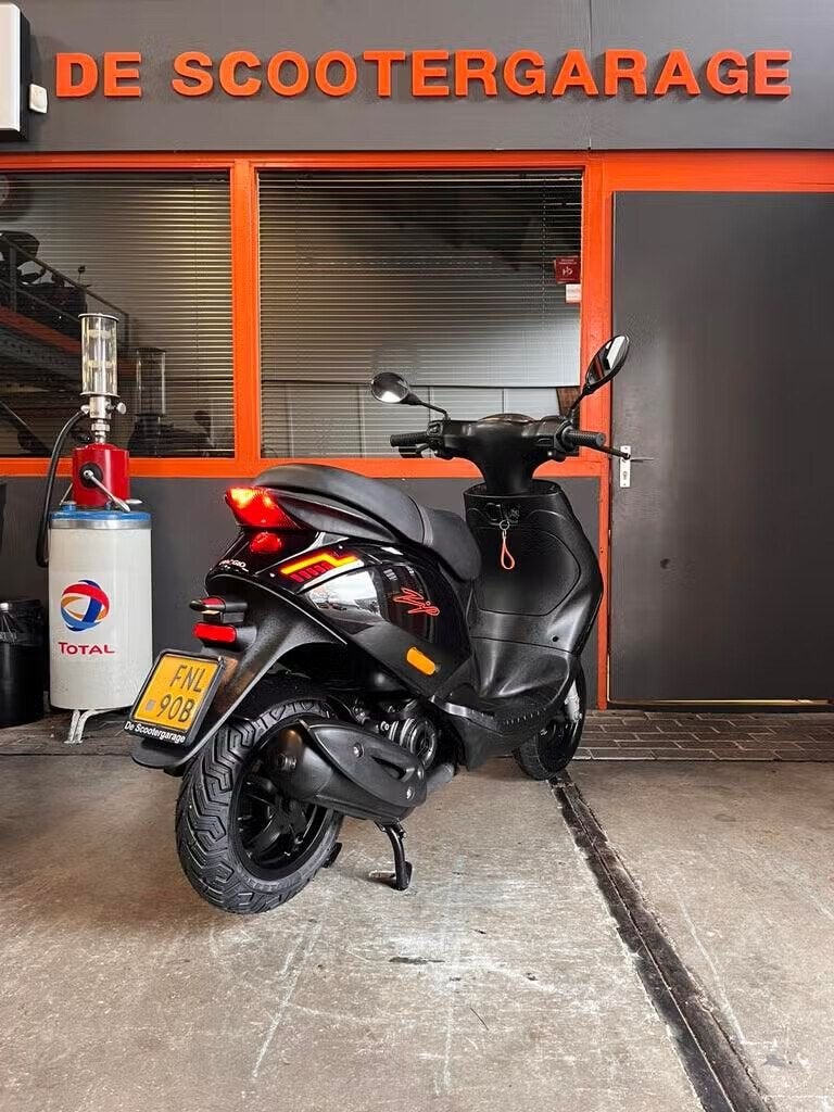 Piaggio Zip Brom 45km 2022, Fietsen en Brommers, Ophalen, Piaggio, Piaggio, Maximaal 45 km/u