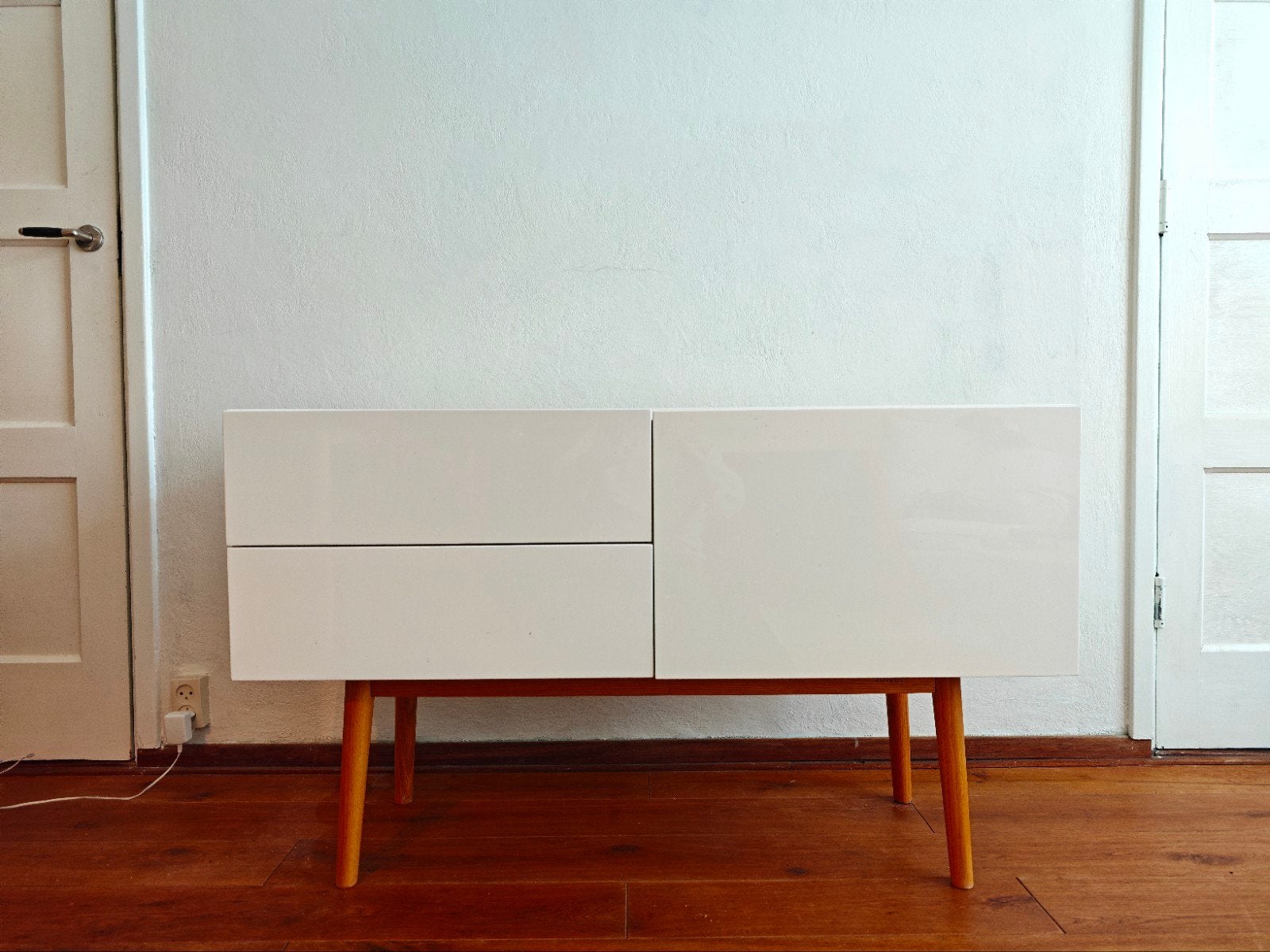Zuiver - High On Wood - Dressoir - 120 x 40 x 71.5h, Ophalen, Eikenhout, Zo goed als nieuw, 25 tot 50 cm