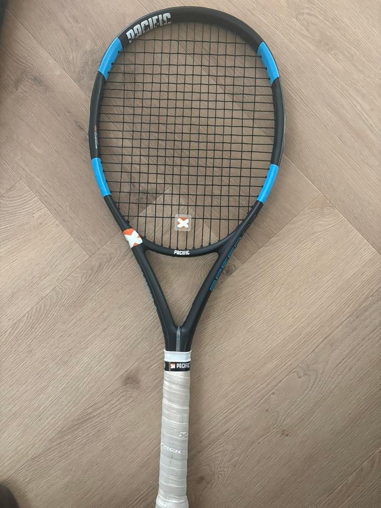 Tennisracket Pacific (zo goed als nieuw!), Sport en Fitness, Ophalen of Verzenden, Zo goed als nieuw, Racket, Overige merken