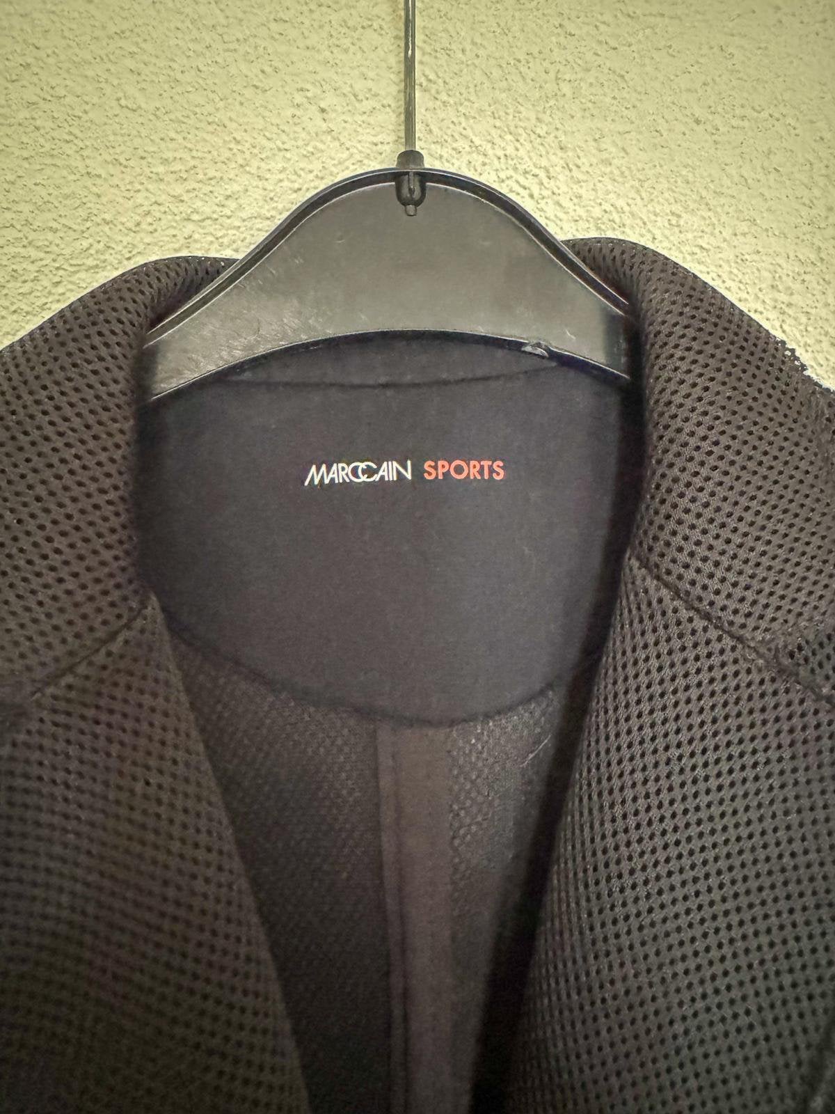 Colbert van het meek Marc Cain  in maat 40, Kleding | Dames, Maat 38/40 (M), Zwart, Ophalen of Verzenden, Zo goed als nieuw