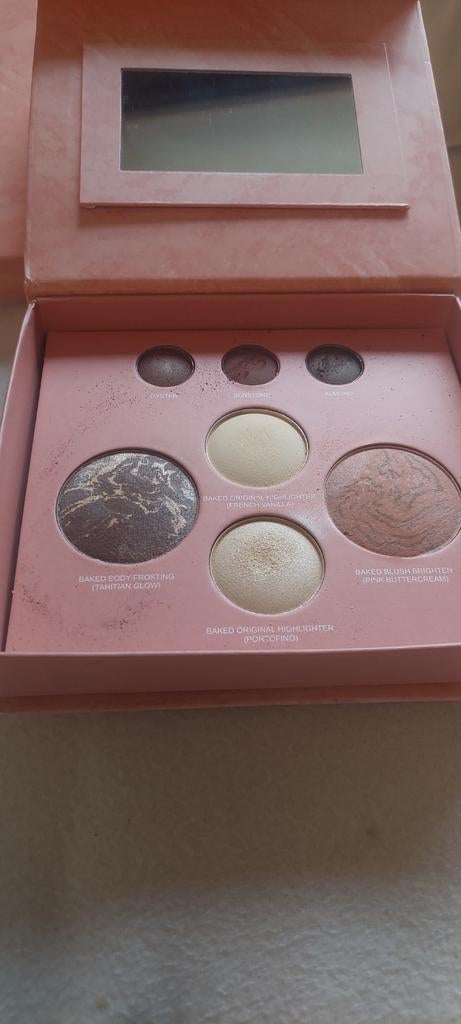 Compressed powder makeup palet, Ophalen of Verzenden, Nieuw, Gehele gezicht, Make-up