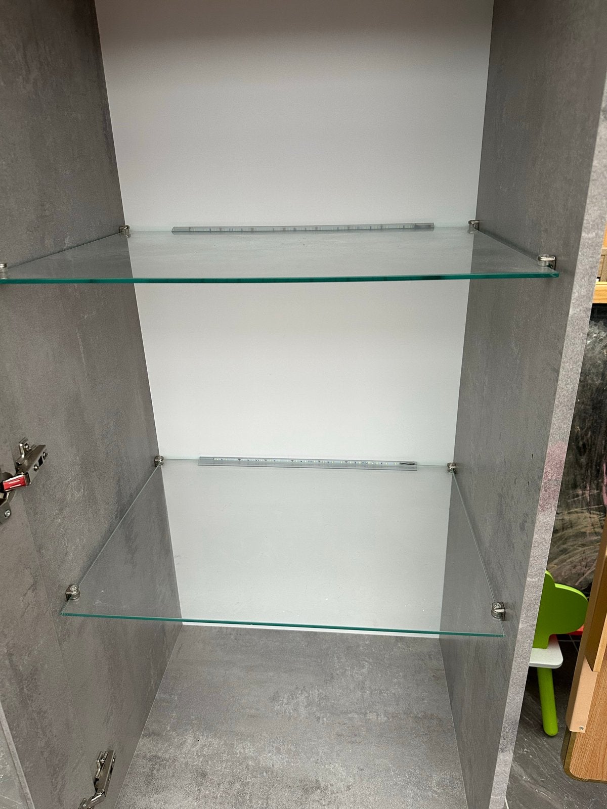 Moderne Vitrinekast met Glazen Planken, Huis en Inrichting, Kasten | Vitrinekasten, Ophalen, 50 tot 100 cm, 150 tot 200 cm, 25 tot 50 cm