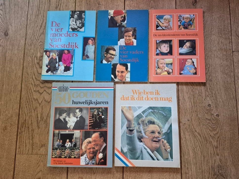 5 boeken over het Koninklijk Huis - Oranje Nassau, Ophalen of Verzenden, Gebruikt, Nederland, Tijdschrift of Boek
