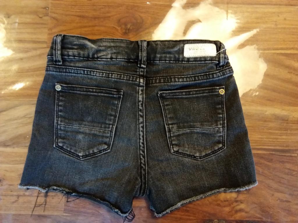 Korte broek maat 122, Kinderen en Baby's, Kinderkleding | Maat 122, Ophalen, Vingino, Meisje, Broek