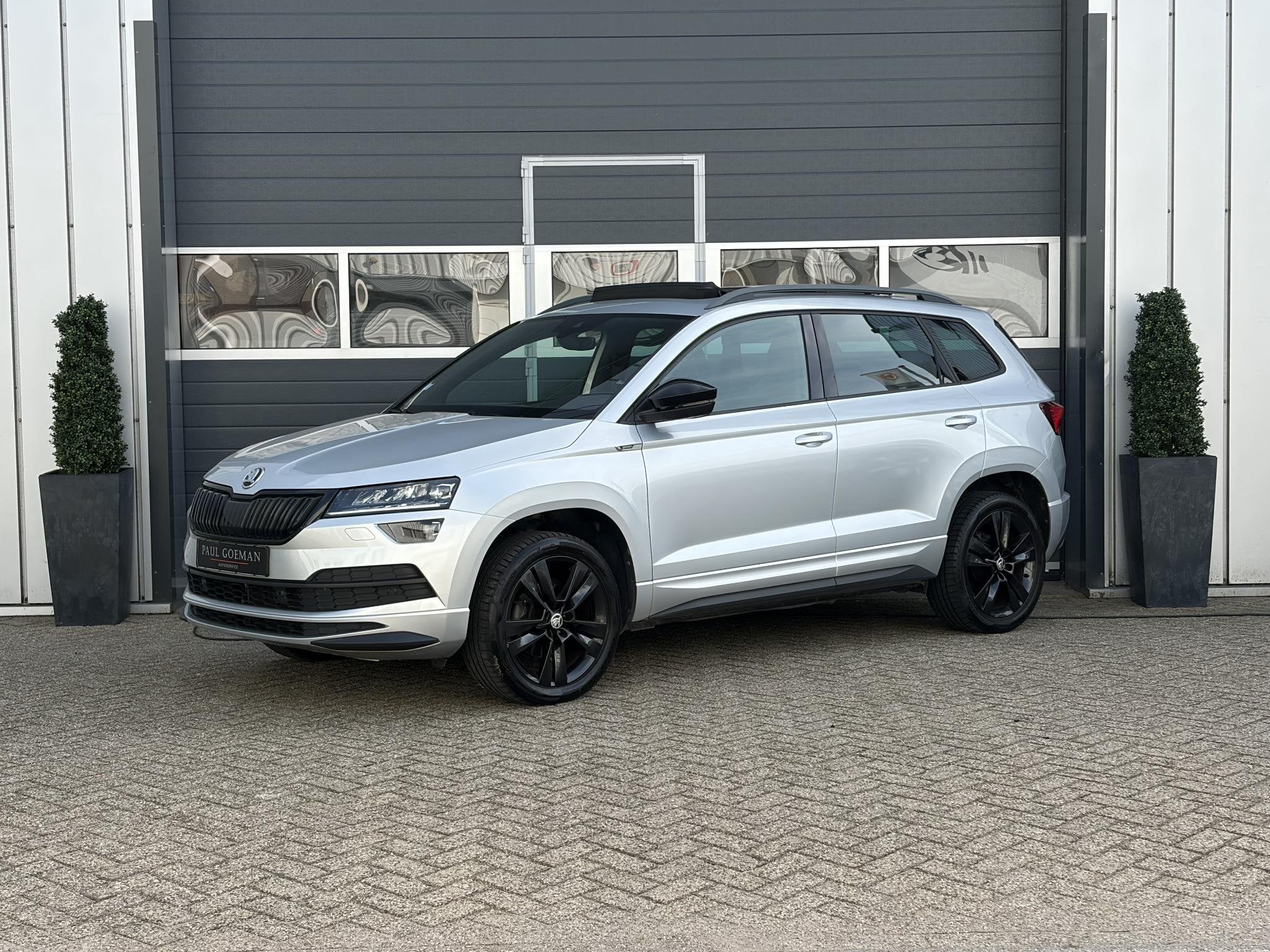 Skoda Karoq 1.5 TSI ACT Sportline | Pano | Keyless | Parkeer, Auto's, Stof, 4 cilinders, 150 pk, Karoq
