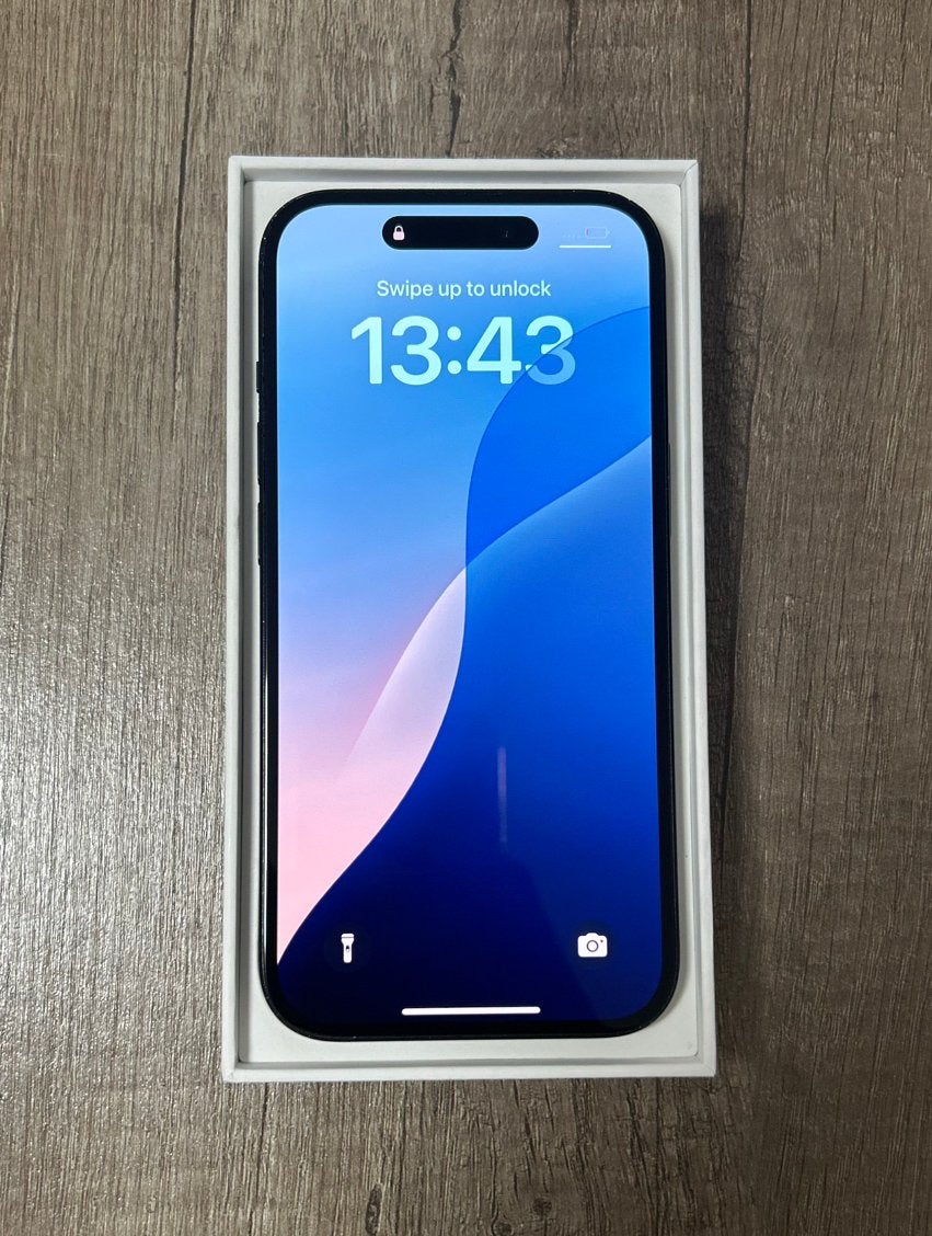 iPhone 15 256GB Zwart – Krasvrij, 256 GB, IPhone 15, Zwart, 88 %