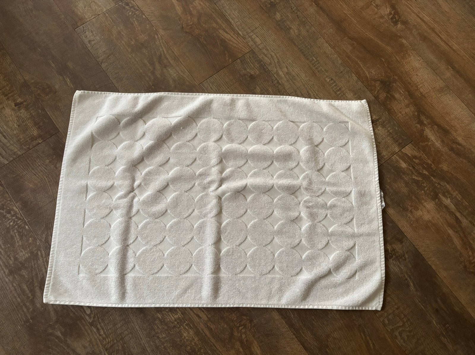 Roomwit badmat Hema 59x 84 cm, Gebruikt, Ophalen of Verzenden, Badmat, Wit