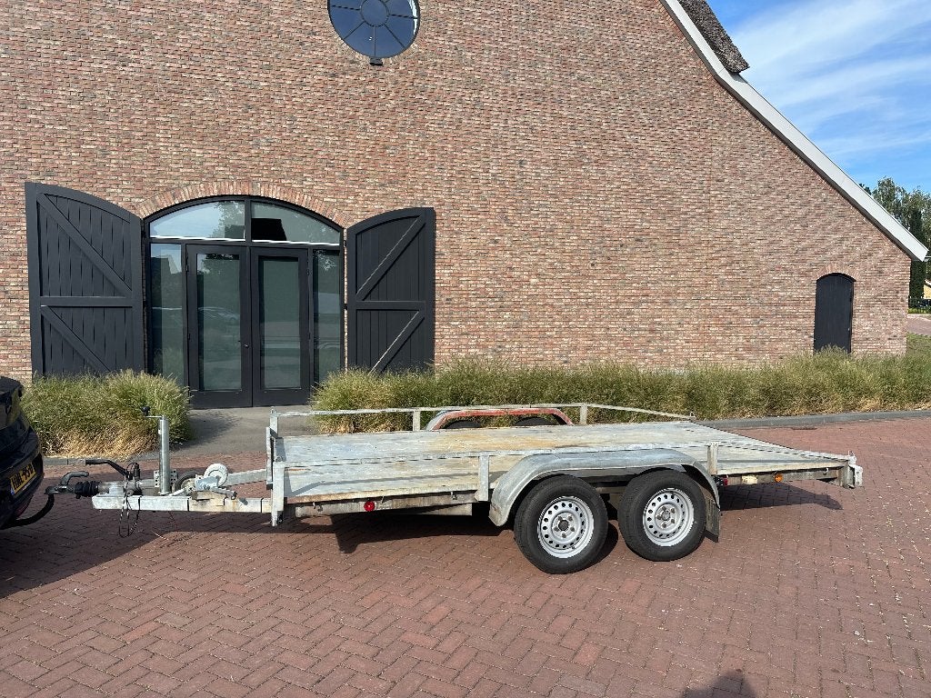 Keurige Auto-ambulance / Aanhanger – Direct inzetbaar!, Ophalen, Gebruikt