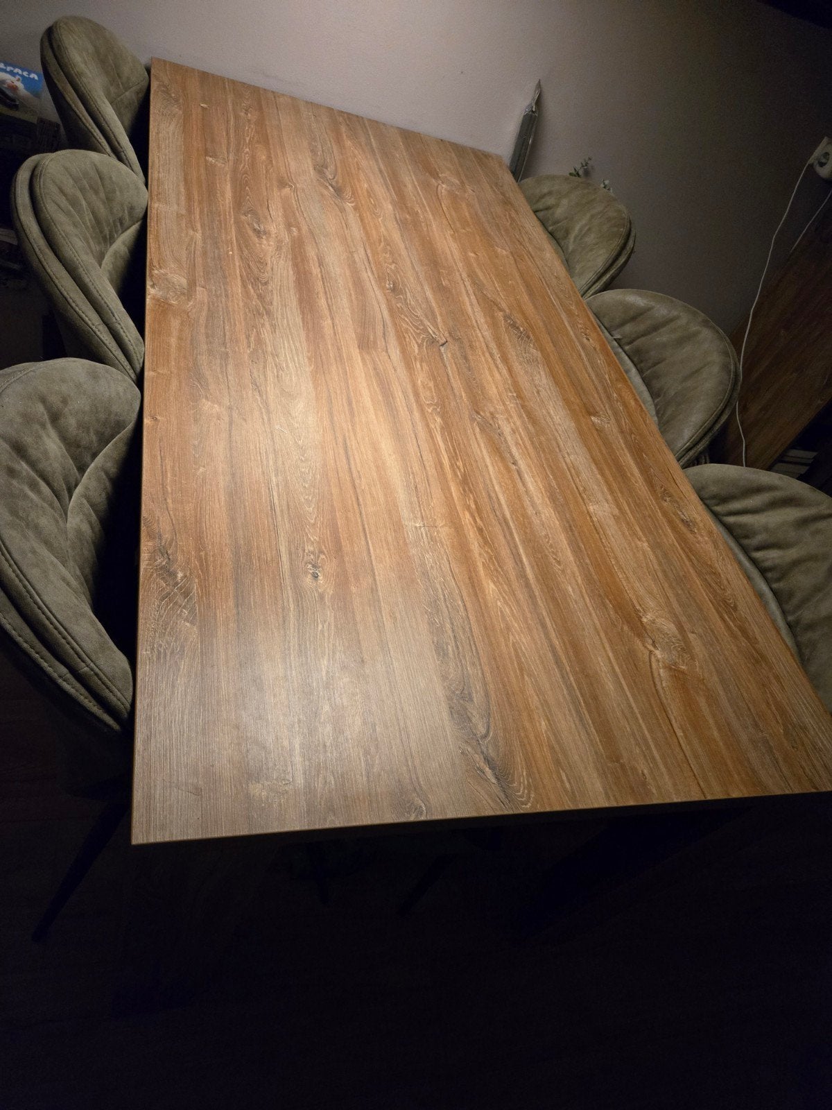 Eettafel  1 jaar oud - Hout en Kunststof (zonder stoelen), Ophalen, Gebruikt, 100 tot 150 cm, Vijf personen of meer