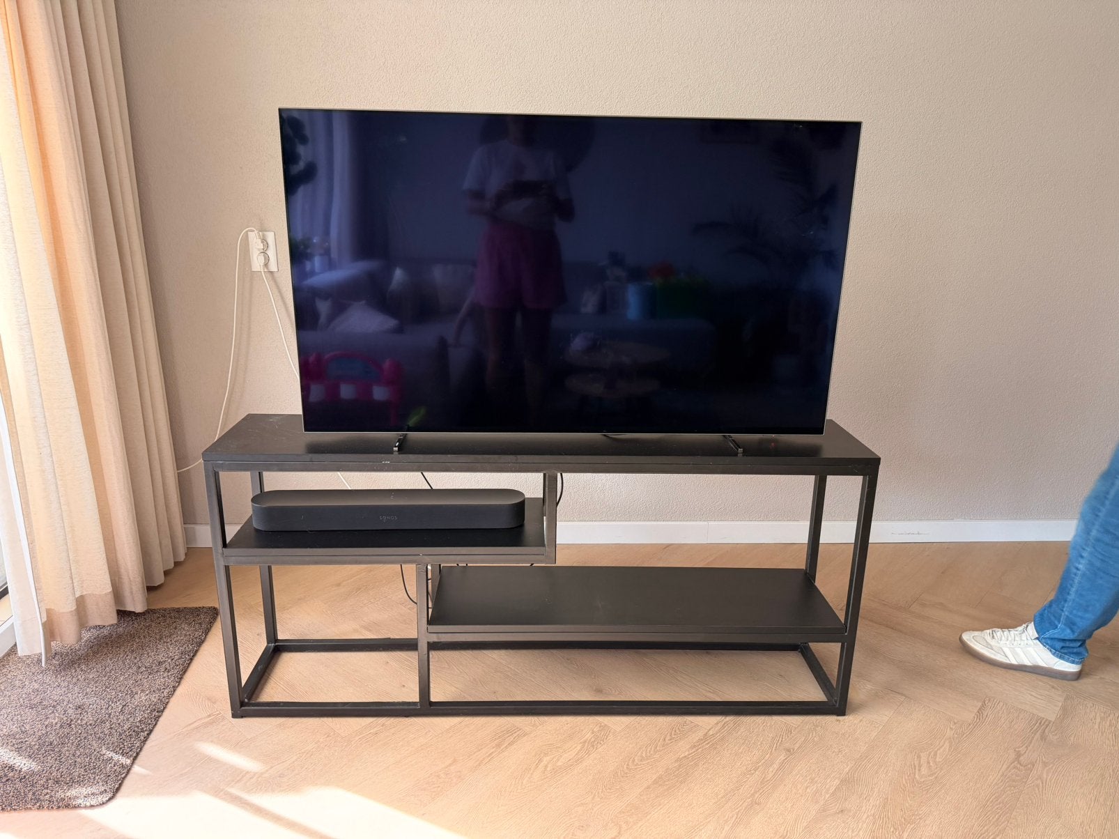 Stalen TV meubel, Ophalen, 100 tot 150 cm, Zo goed als nieuw, Minder dan 100 cm