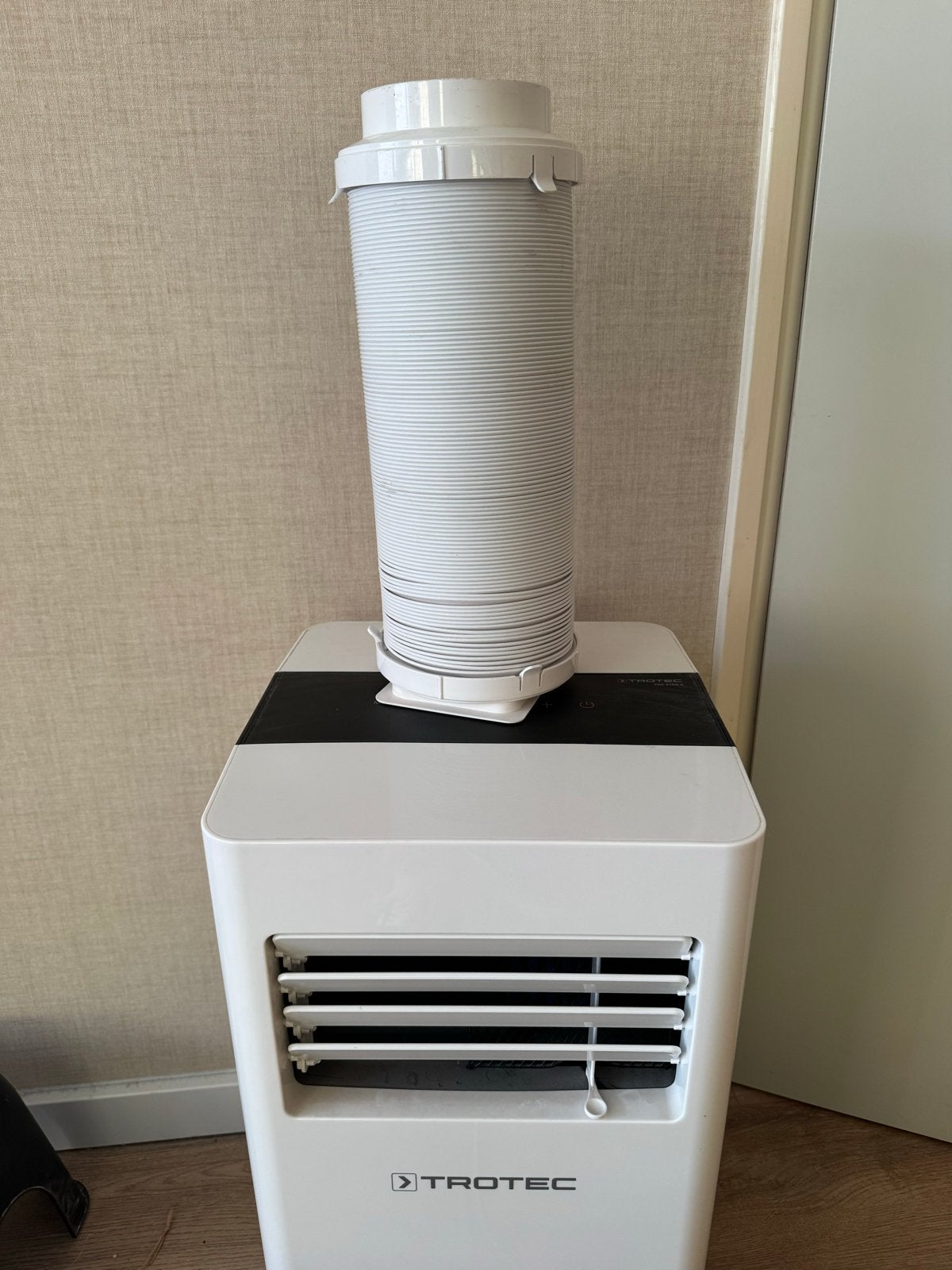 Trotec Mobiele Airco PAC 2100 X met afvoerbuis en afstandsbe, Ophalen, Gebruikt, Koelen en Ontvochtigen, Afstandsbediening