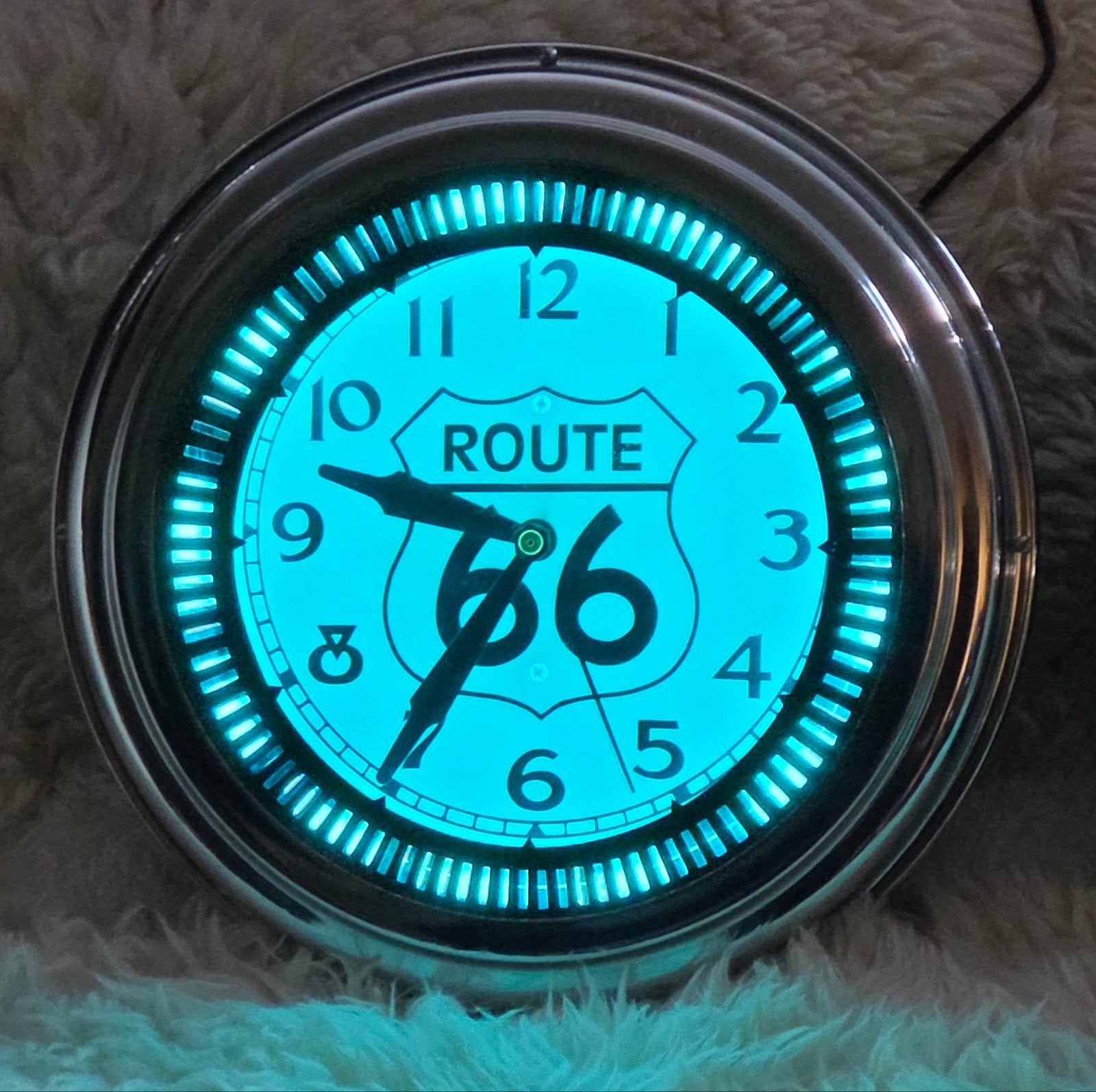 FIFTIES SIXTIES NEONVERLICHTING ROUTE 66 SPINNER KLOK, Verzamelen, Ophalen, Zo goed als nieuw