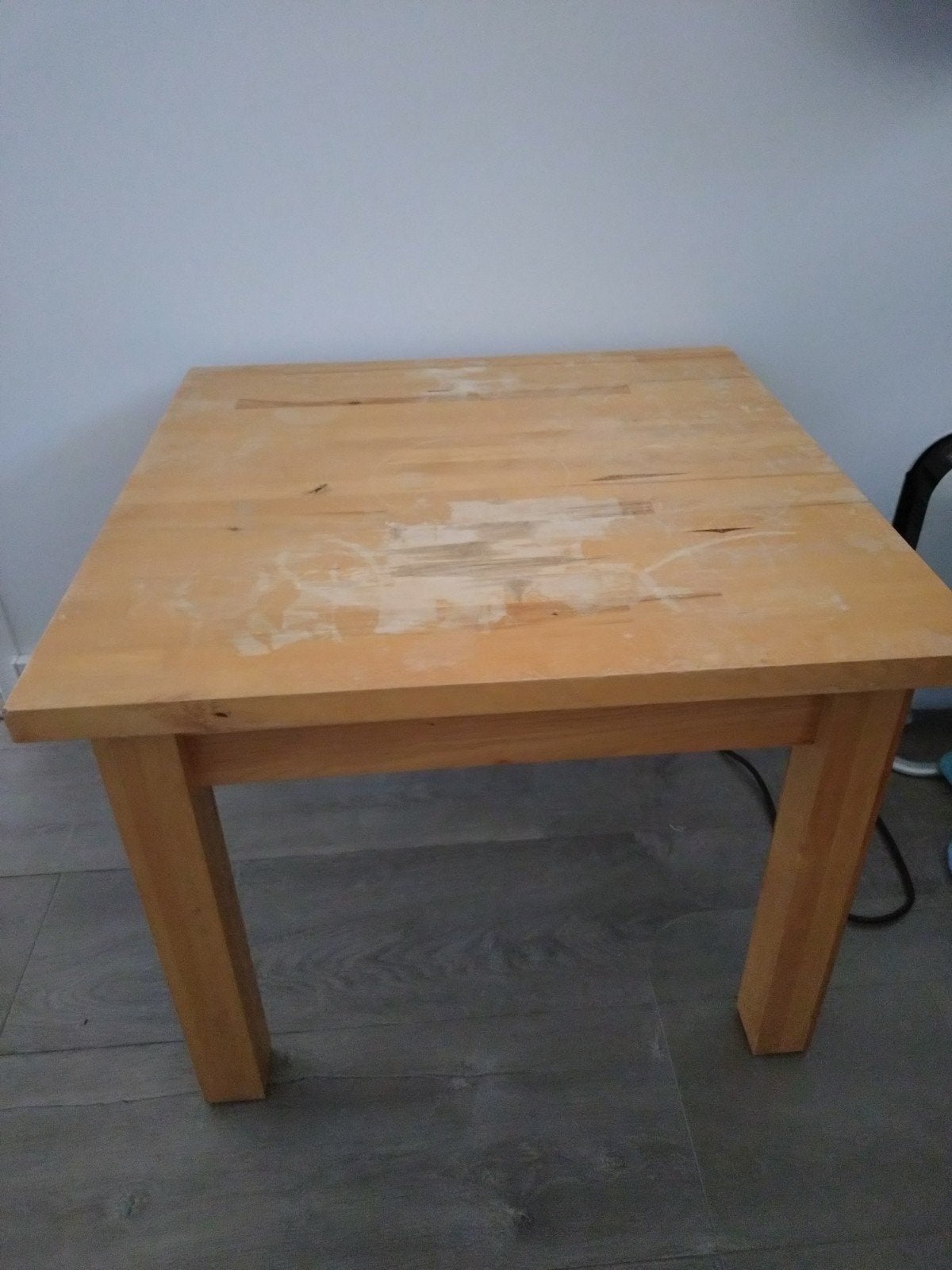 Gratis! - Houten bijzettafel/salontafel - opknapper, Ophalen, Minder dan 45 cm, Gebruikt, Modern, Scandinavisch