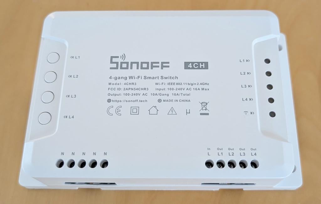 Sonoff 4CHR3 WiFi smart switch (Tasmota) als nieuw, Ophalen of Verzenden, Zo goed als nieuw, Overige typen