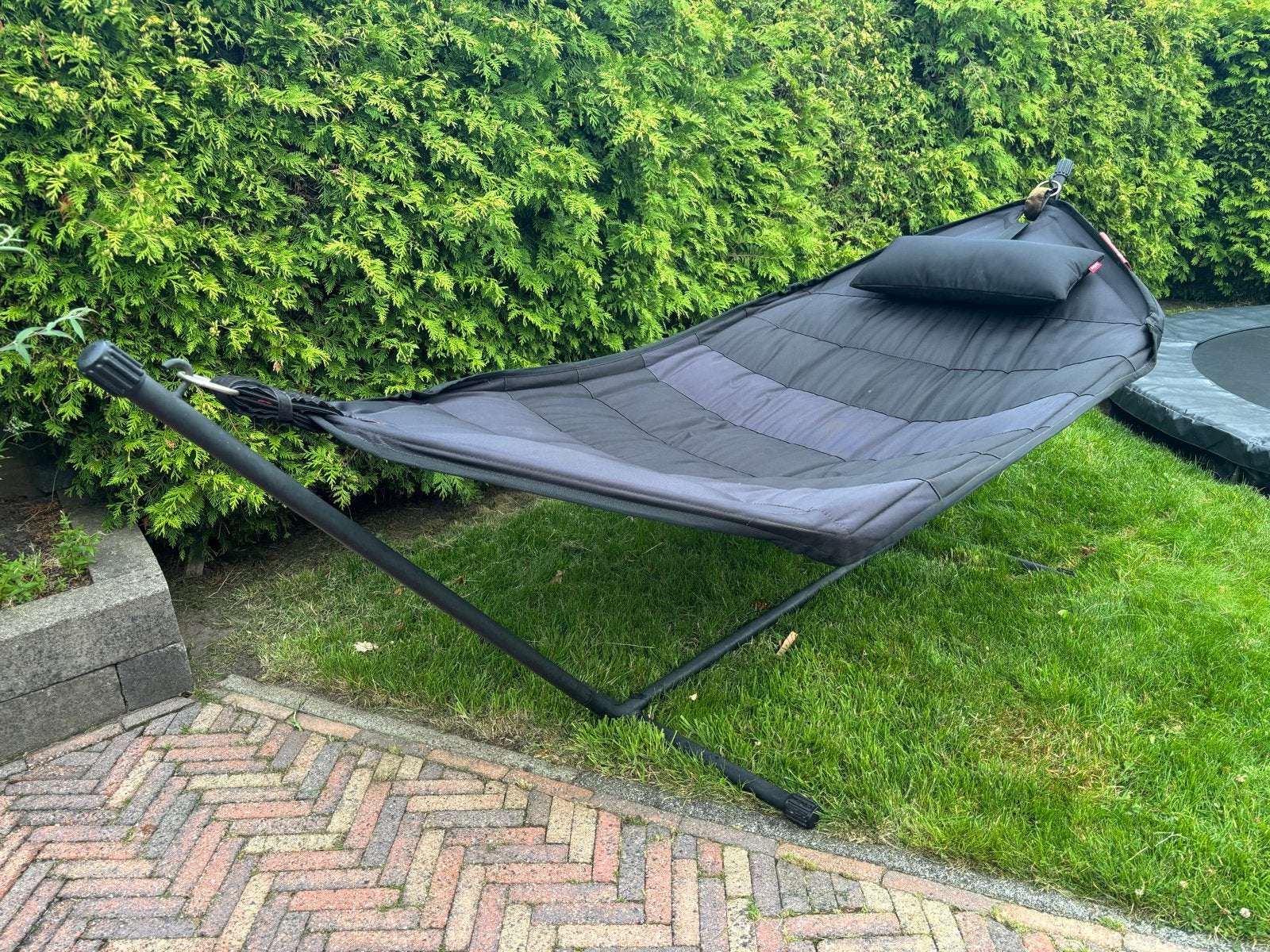 Fatboy zwarte hangmat met kussen en hoes, Tuin en Terras, Ophalen, Meerpersoons, Zo goed als nieuw, Met standaard