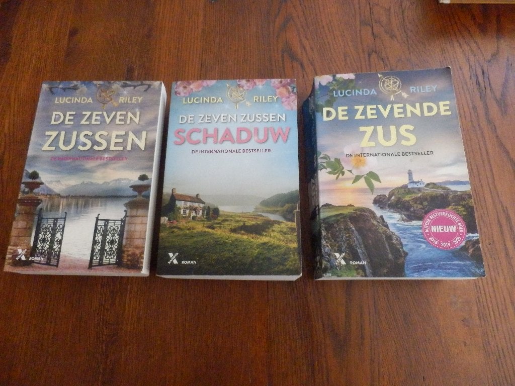3 Delen van de zeven zussen serie deel 1 deel 3 en deel 7., Boeken, Europa overig, Ophalen of Verzenden, Lucinda Riley., Zo goed als nieuw