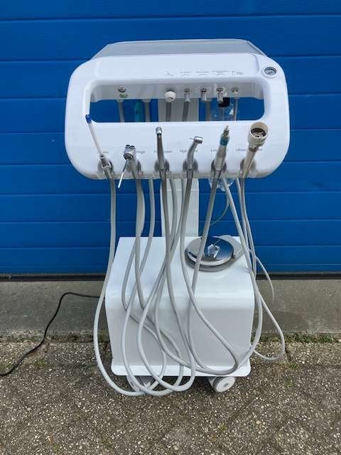 Zelfst. dentale unit 2x high speed, low speed hooglaag optie, Diversen, Niet ingevuld, Niet ingevuld, Nieuw, Ophalen of Verzenden