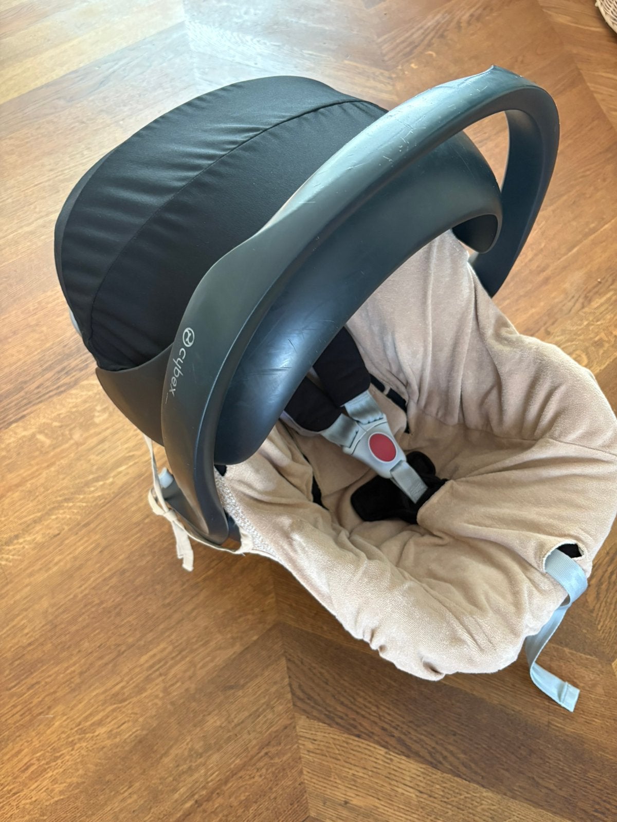 Cybex Aton Q i-size, Kinderen en Baby's, Overige merken, Ophalen of Verzenden, 0 t/m 13 kg, Gebruikt