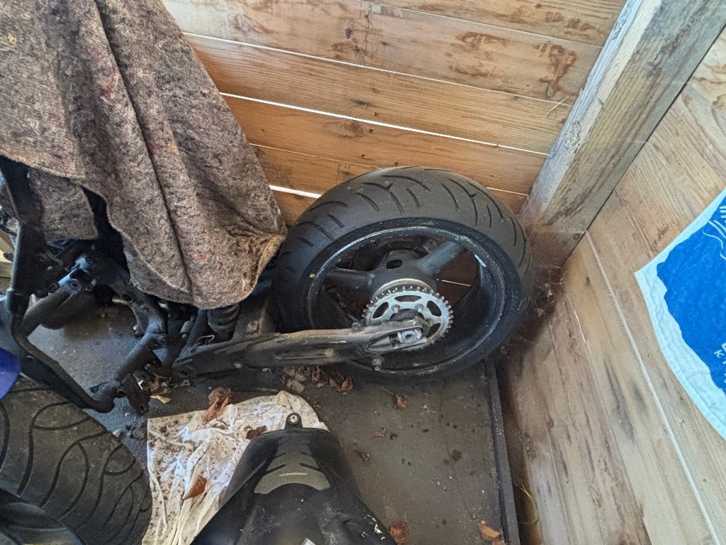 Achterwiel met achterbrug Kawasaki Z1000 2007, Ophalen, Gebruikt