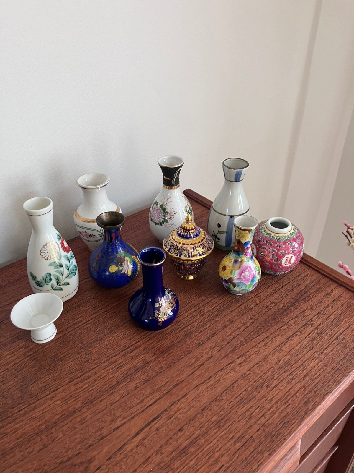 Mooie collectie van 9 miniatuur vaasjes en sake, Ophalen of Verzenden