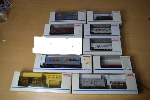 9 Marklin wagons in 1 koop of  per stuk, Wisselstroom, Ophalen of Verzenden, NS, Märklin