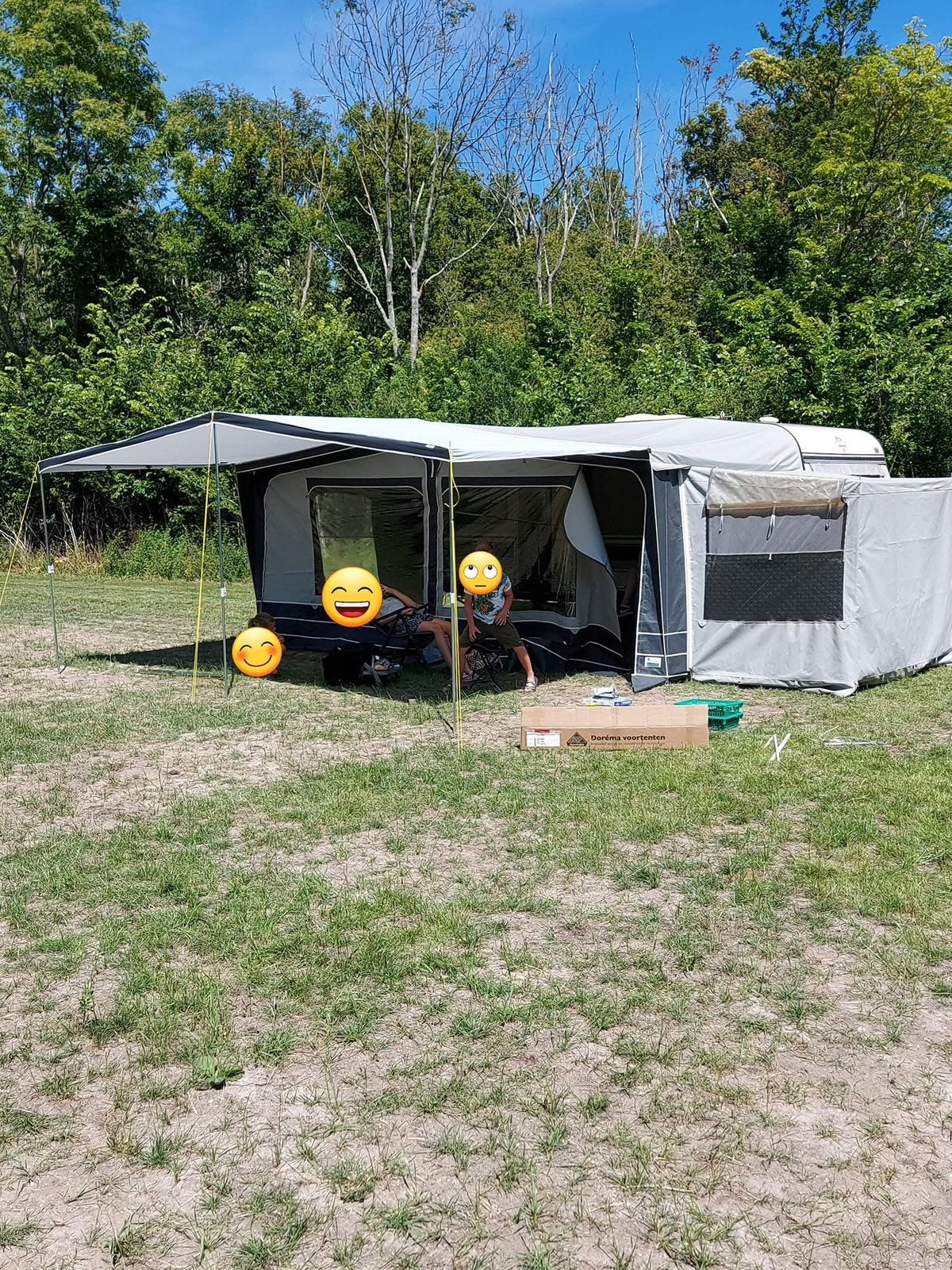Hobby 535 1989, Caravans en Kamperen, Vast bed, Hobby, Koelkast, Treinzit