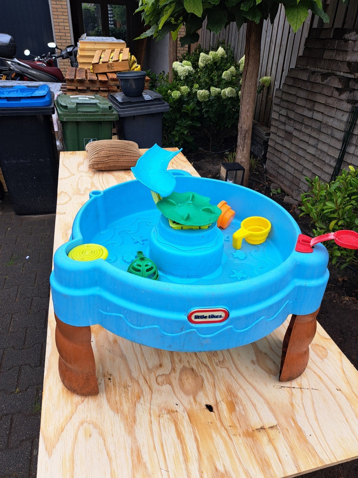 Little Tikes Watertafel - Niet compleet, nog goed bruikbaar, Kinderen en Baby's, Speelgoed | Buiten | Los speelgoed, Ophalen, Gebruikt