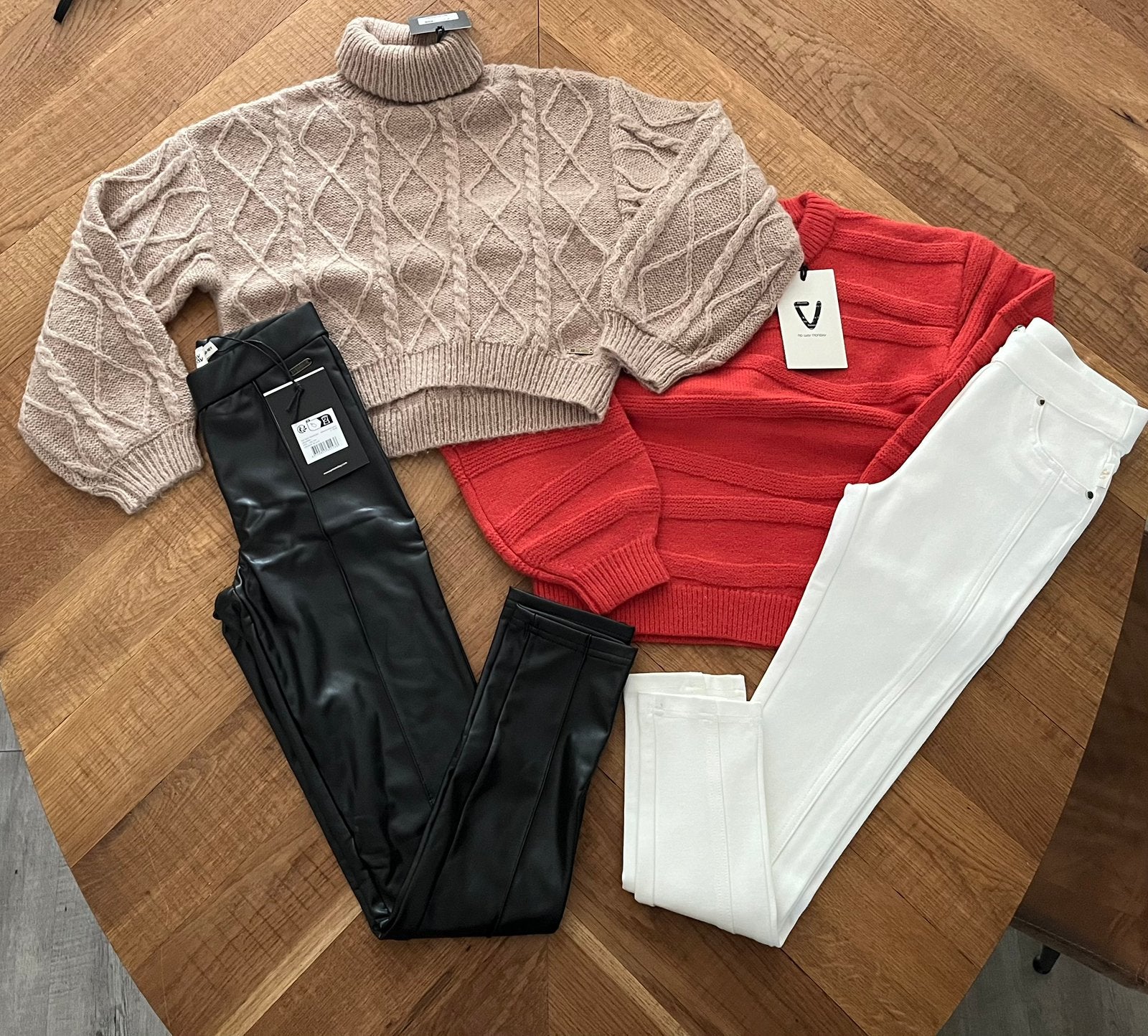 Pakket kleding nieuw met kaart maat 140 no way monday aiko, Ophalen of Verzenden, Nieuw, Meisje, Setje