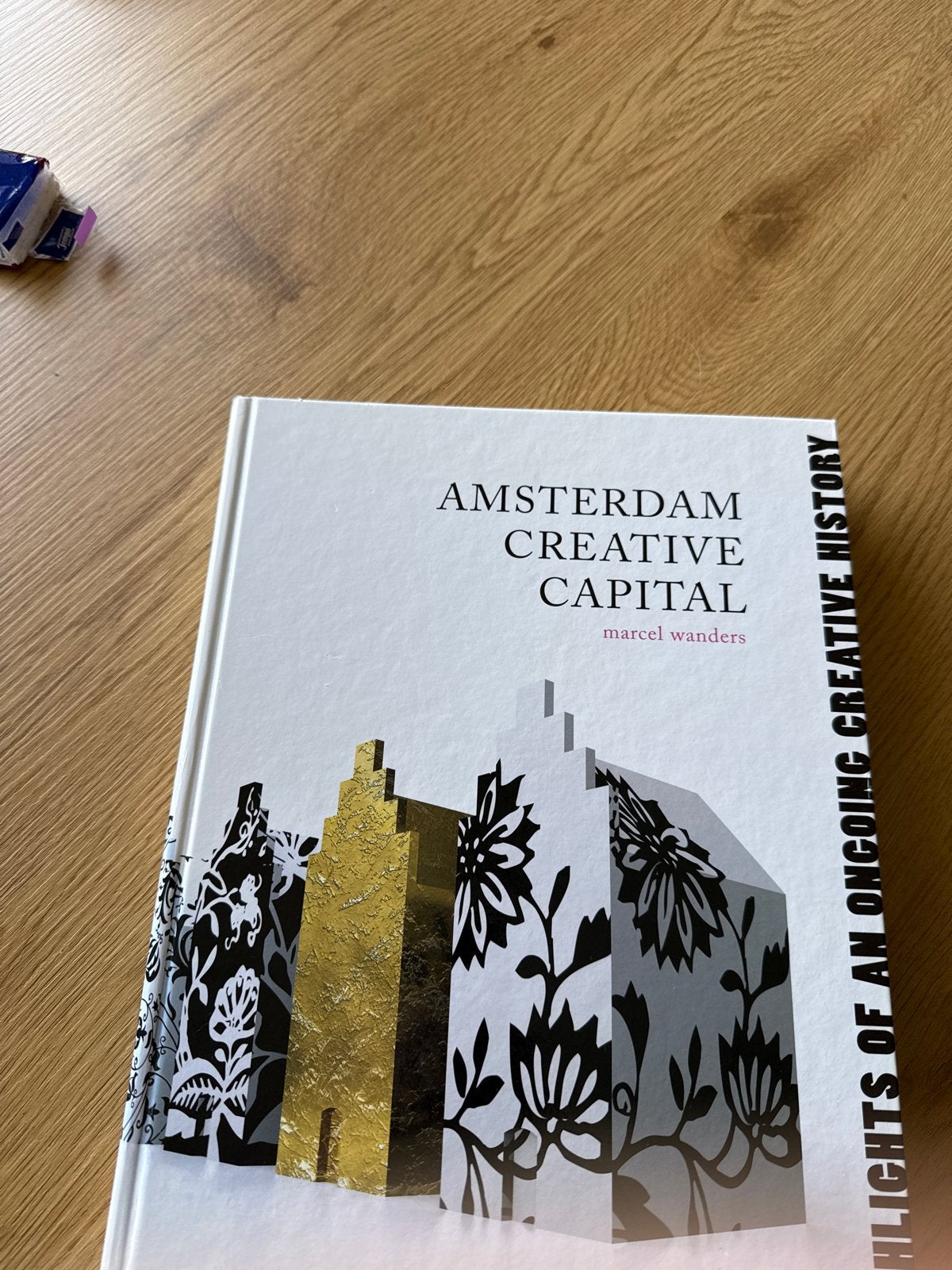 Amsterdam Creative Capital - Marcel Wanders, Ophalen of Verzenden, Zo goed als nieuw, Overige onderwerpen