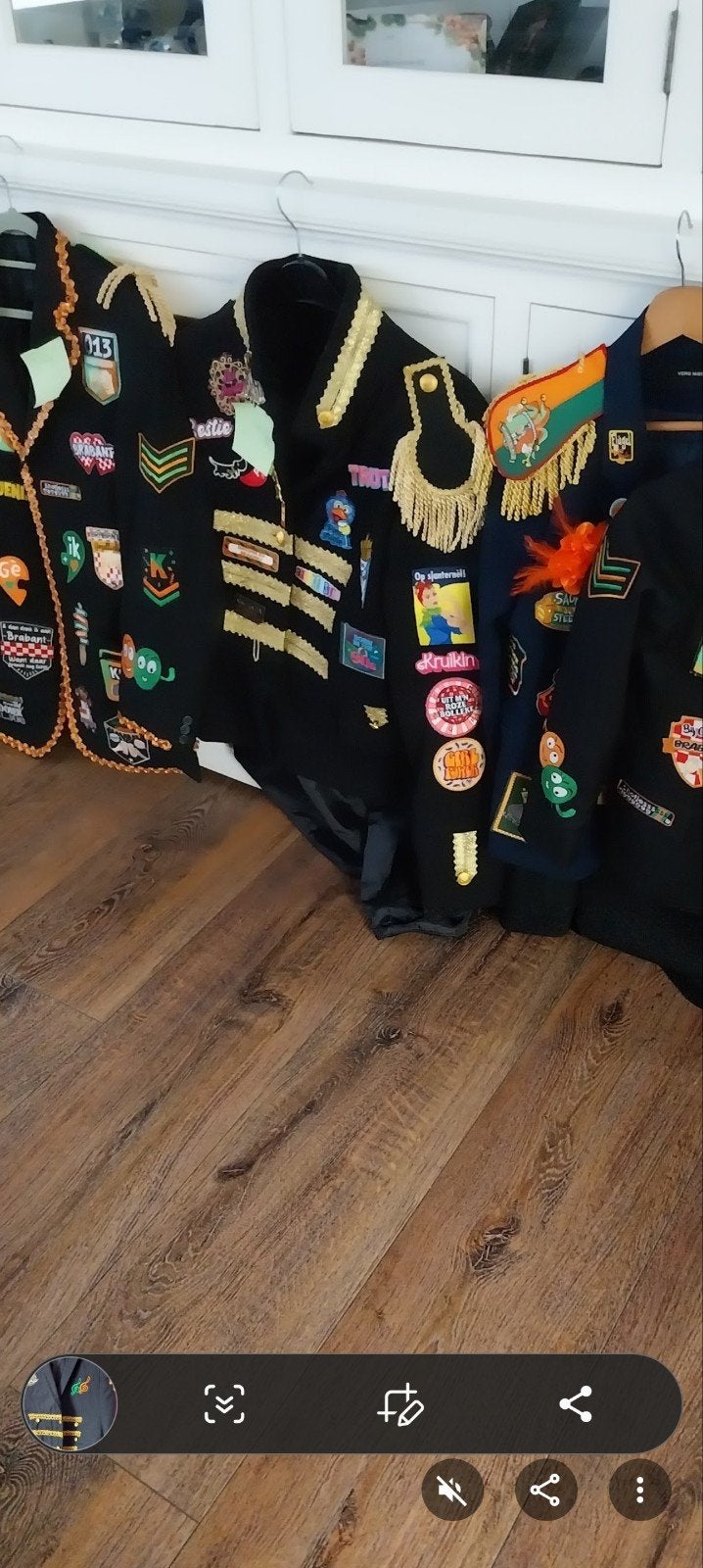 Carnavalsjassen (dames/heren) en emblemen/epauletten, Kleding | Dames, Carnavalskleding en Feestkleding, Ophalen, Zo goed als nieuw