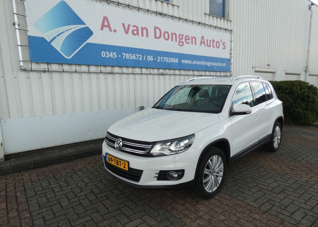 Volkswagen TIGUAN 1.4 TSI SPORT&STYLE160PK,Clima,Cruise,Navi, Euro 5, 15 km/l, 4 cilinders, Alcantara