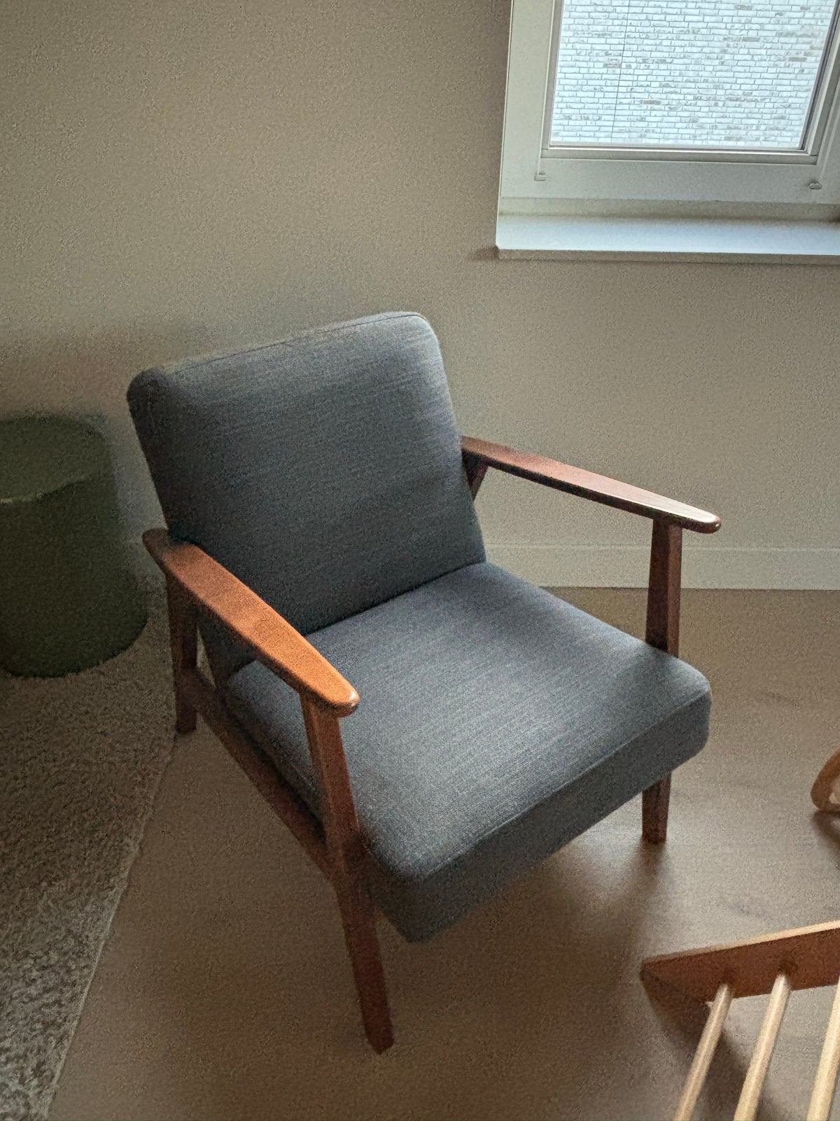 EKENÄSET Fauteuil - Stijlvolle retrolook, Scandinavisch desi, Huis en Inrichting, Fauteuils, Zo goed als nieuw, Hout, 50 tot 75 cm
