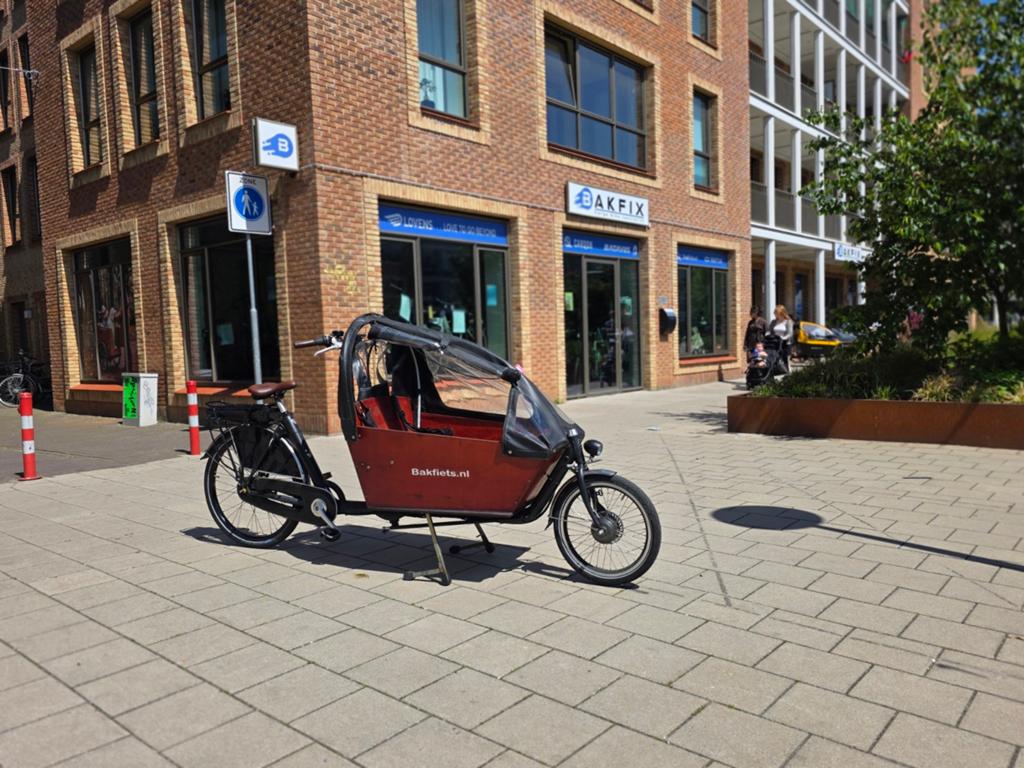 Pinkster aanbieding Bakfiets(.)nl - Elektrisch met Huif, 4 kinderen of meer, Huif, Info@bakfiets.nl, Ophalen of Verzenden