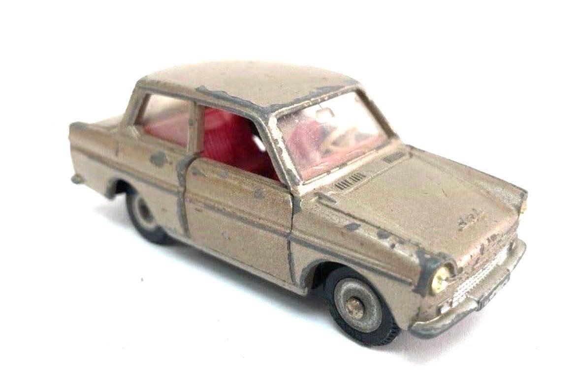 Vintage Dinky Toys DAF 33 Speelgoedauto - Made in France, Ophalen of Verzenden, Gebruikt