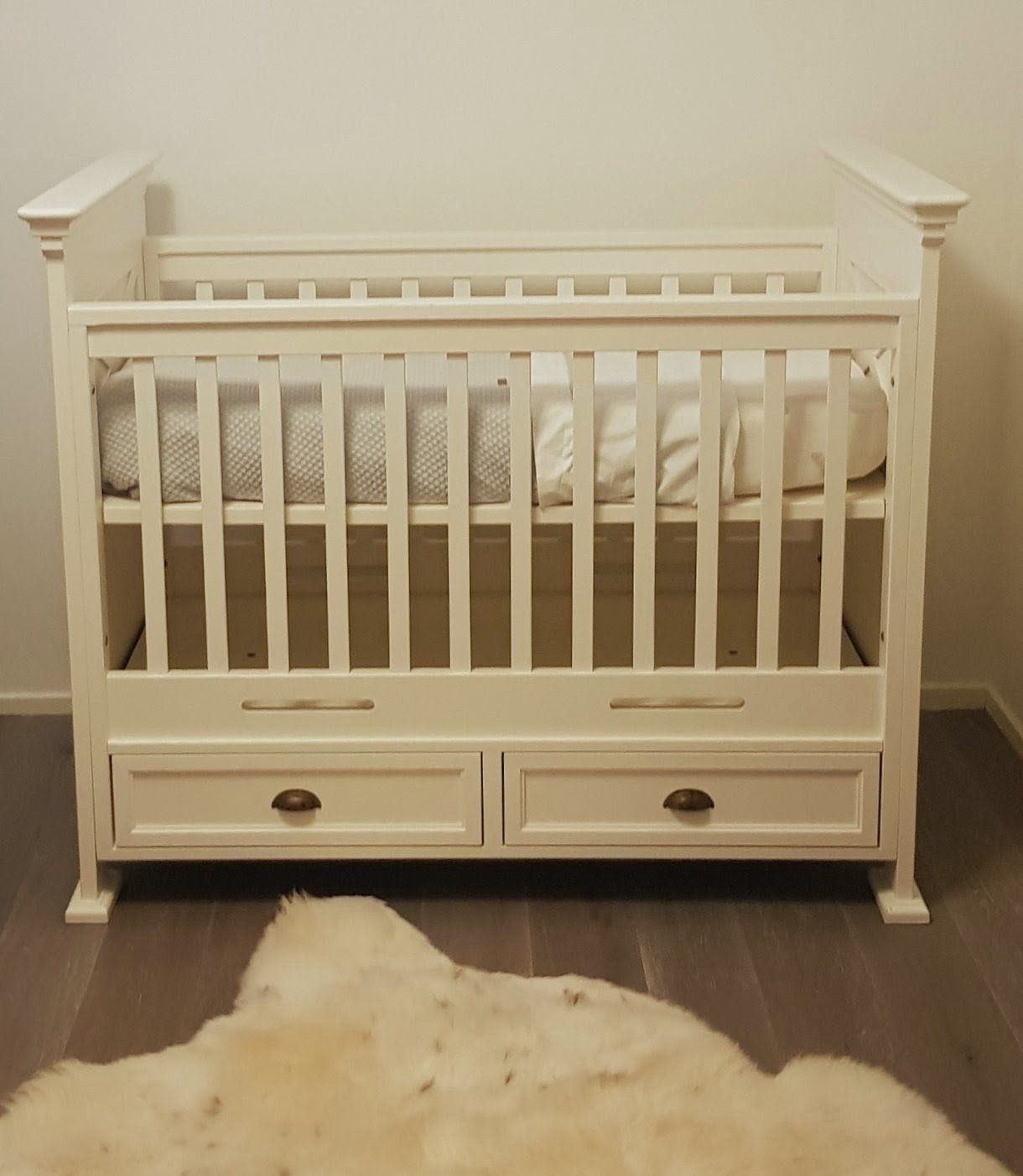 Kidsmill Bateau babybed + matras - lades, verstelbare bodem, Huis en Inrichting, Slaapkamer | Bedden, Zo goed als nieuw, Eenpersoons