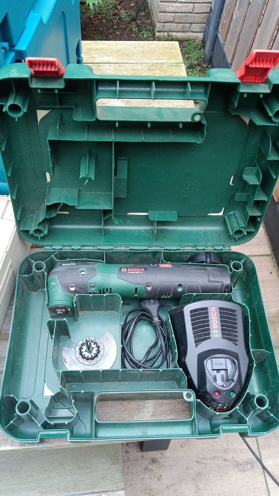 Bosch AdvancedMulti 12 Accu Multitool met Lader en Koffer, Doe-het-zelf en Verbouw, Gereedschap | Handgereedschap, Gebruikt, Ophalen of Verzenden