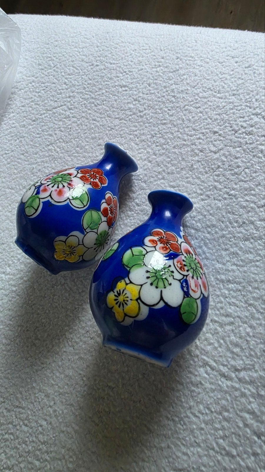 Set van 2 Vintage Japanse Mini Vaasjes - Blauw met Bloemen, Ophalen of Verzenden