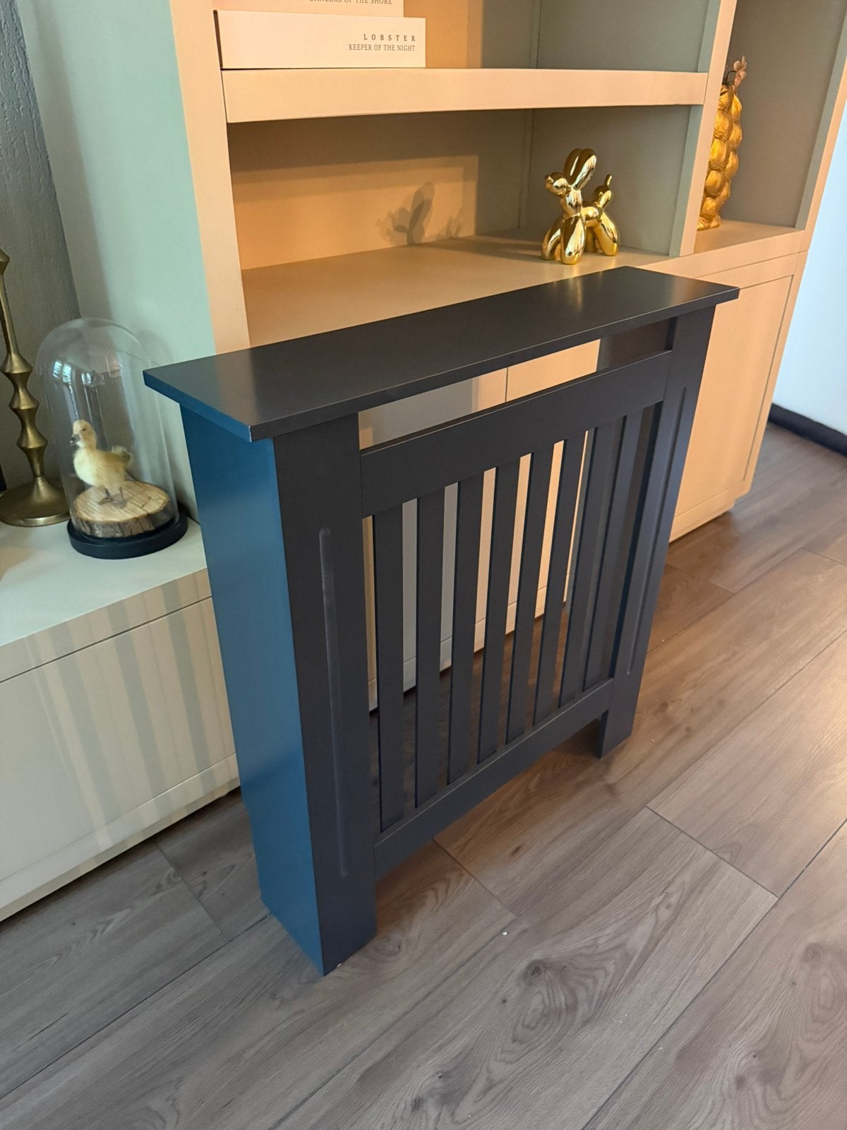 Stijlvolle Zwarte Radiatorombouw Lamellenontwerp, Radiator, Minder dan 60 cm, Ophalen of Verzenden, Zo goed als nieuw