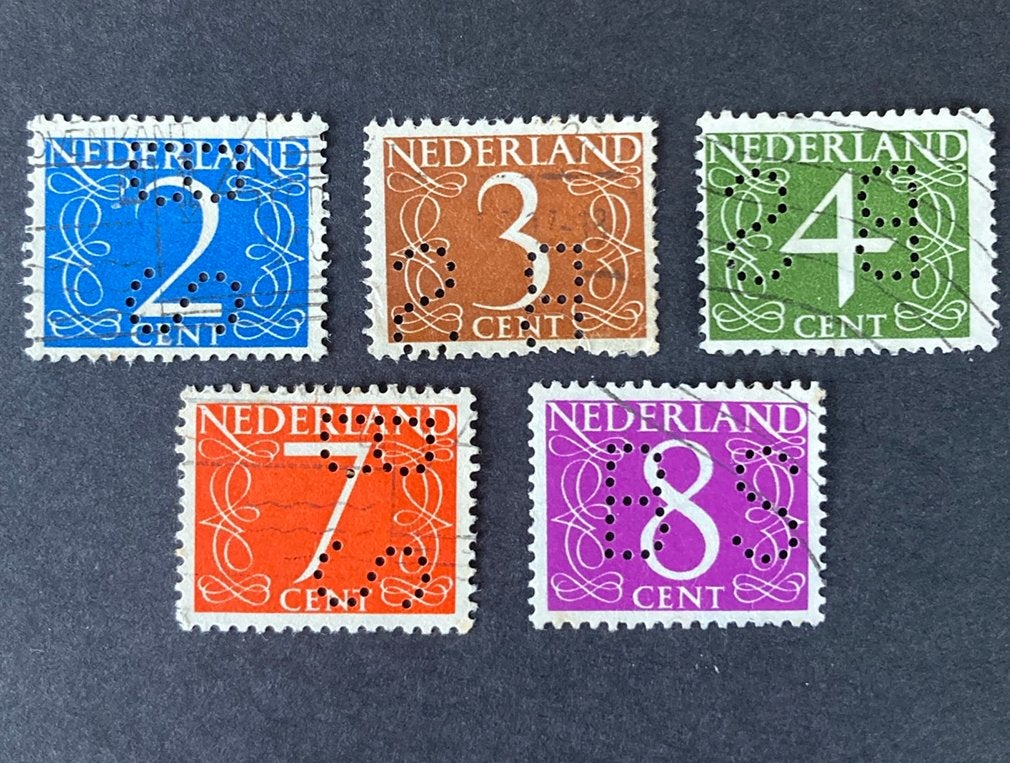 Perfin BS1 in crouwel zegels, Ophalen of Verzenden, Gestempeld