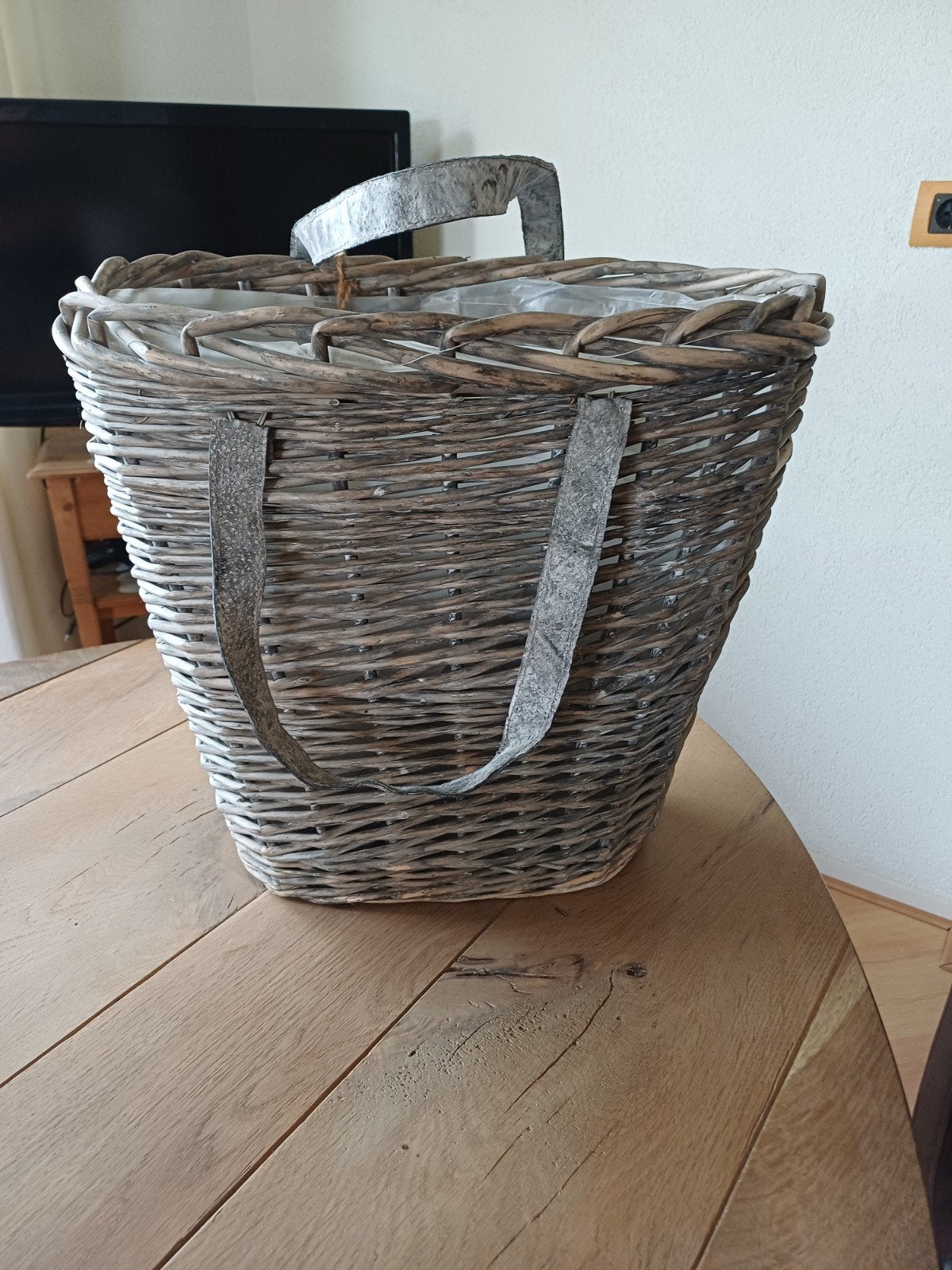 Gevlochten Riet Mand met Handvatten - Grijs, Huis en Inrichting, Ophalen, Gebruikt, Mand, Gevlochten