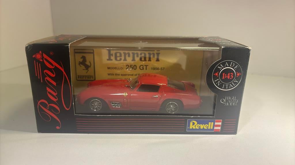 Ferrari 250 gt revell 1.43, Hobby en Vrije tijd, Modelauto's | 1:43, Auto, Ophalen of Verzenden, Gama, A