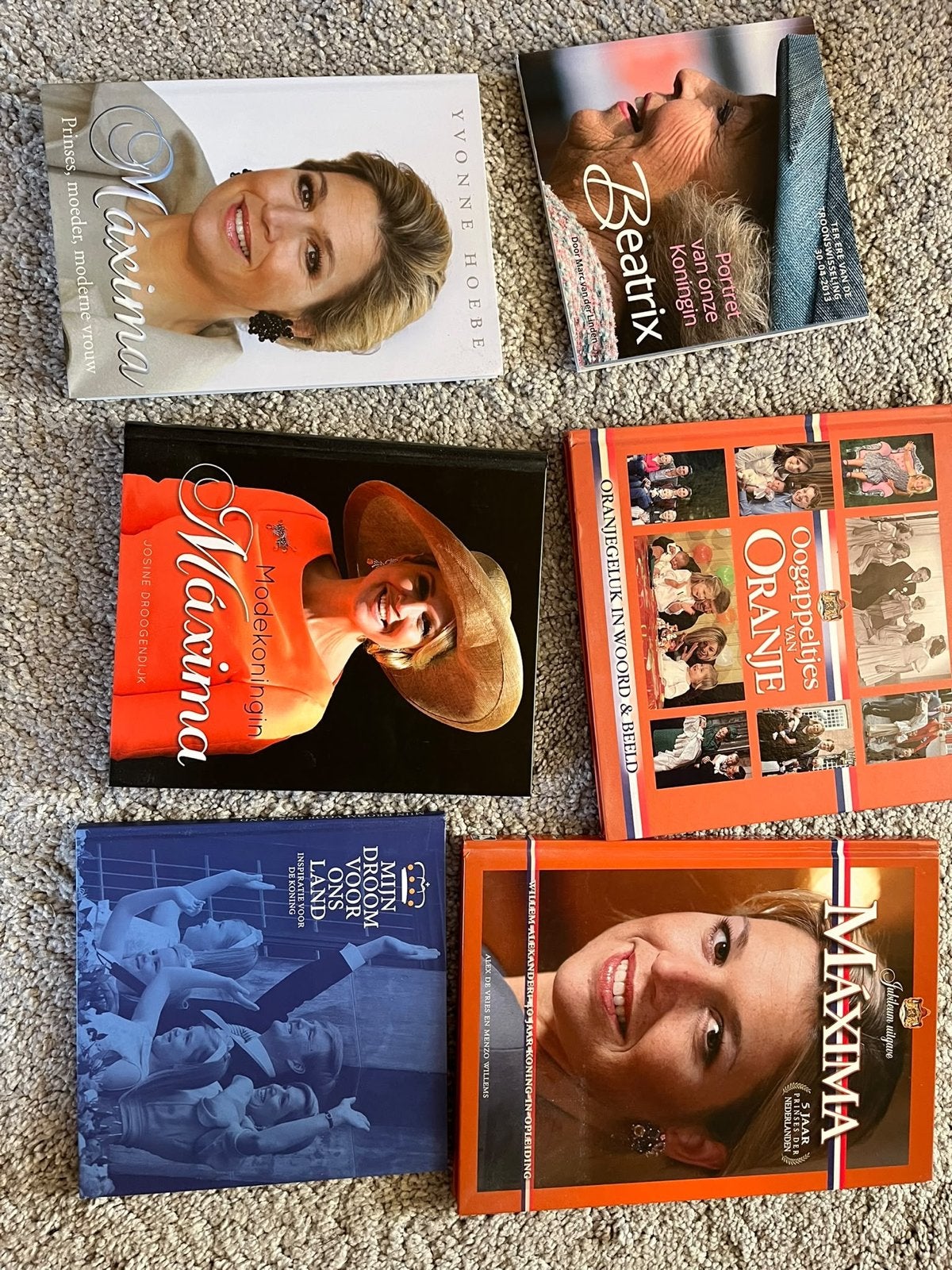 Boeken over Koninklijke Familie - Maxima, Beatrix, Oranje, Ophalen of Verzenden, Gebruikt, Nederland, Tijdschrift of Boek
